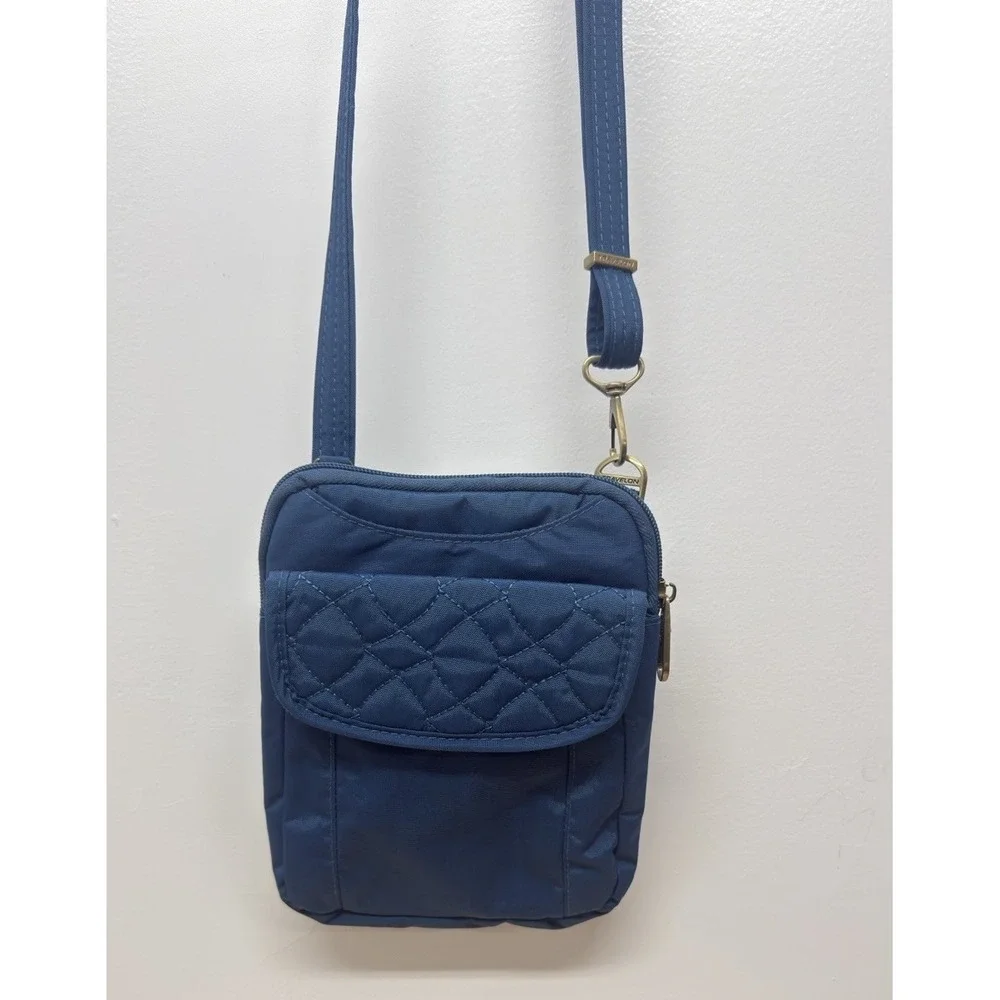 Travelon Anti-Theft Quilted‎ Signature Slim Pouch Crossbody Bag Blue Purse #43